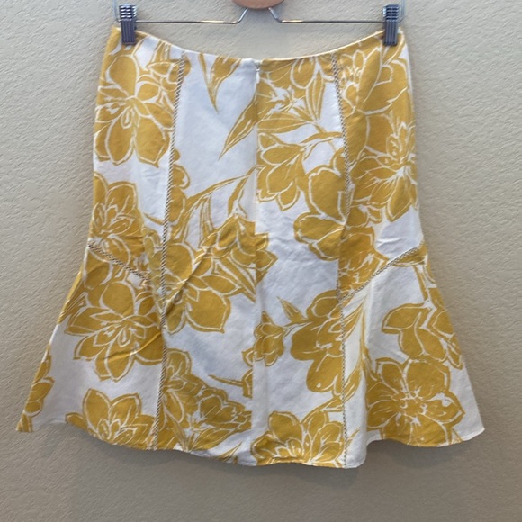 Ann Taylor Marigold Yellow Floral Lined Flare Skirt. Size 6. Linen Blend. - Picture 7 of 14